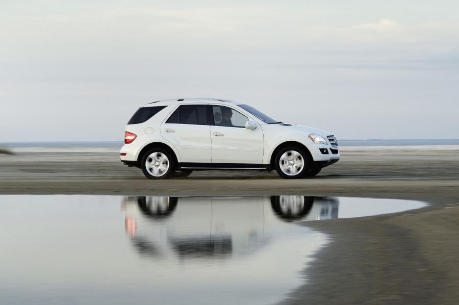  Mercedes-Benz ML-Class 2009 года  (фото 35 из 66)